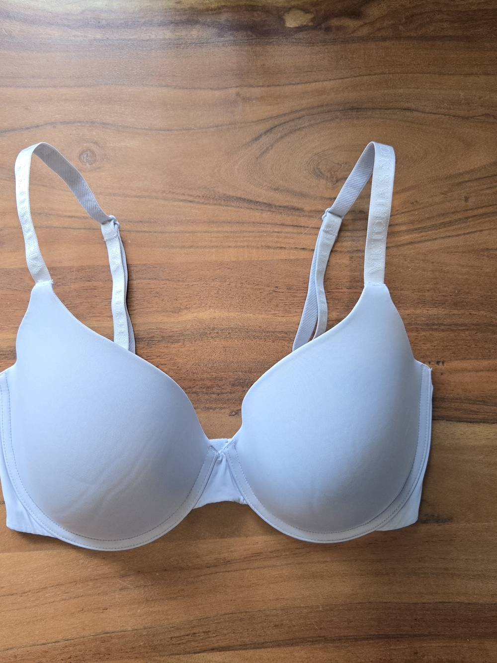 Light Grey T-Shirt Bra Victoria's Secret 34DDD